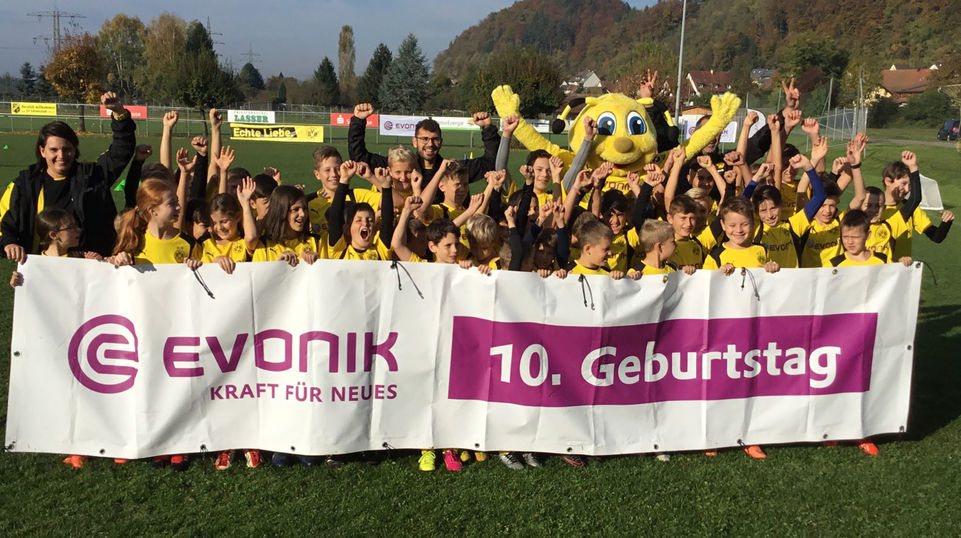 Das gesamte Team aus Rheinfelden gratuliert Evonik zum 10. Geburtstag.