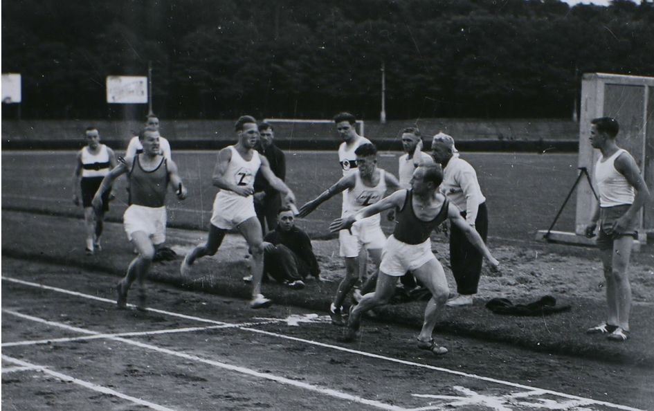 Das Laufen galt als Königsdisziplin der frühen Degussa-Sportler – im Bild zu sehen bei einem Sportfest in den 1930er Jahren. Foto: Konzernarchiv Evonik Industries