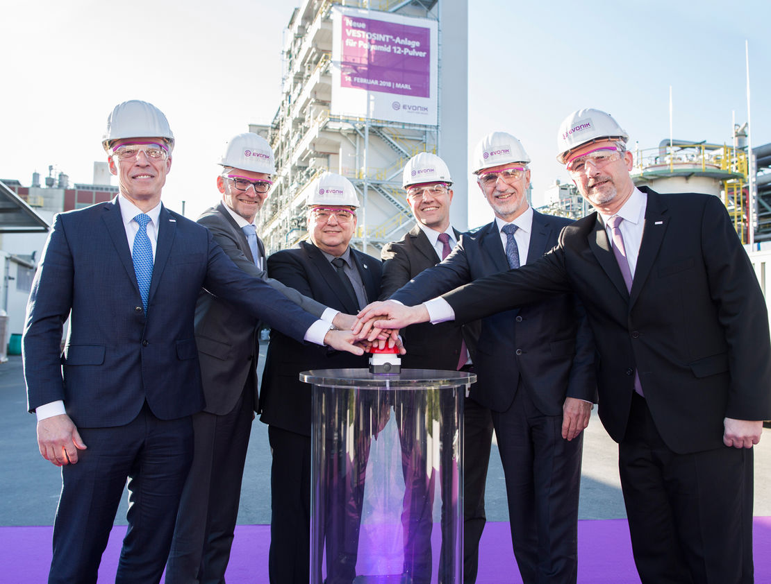 From left: Dr. Claus Rettig, Chairman of the Board of Management of Evonik Resource Efficiency GmbH, Dr. Ralf Düssel, Head of the High Performance Polymers Business Line of Evonik, Werner Arndt, Mayor of the City of Marl, Dr. Jörg Harren, Site Manager Chemiepark Marl of Evonik Technology & Infrastructure GmbH, Dr. Harald Schwager, Deputy Chairman of the Executive Board of the Evonik Industries AG, Dr. Matthias Kottenhahn, Head of Strategy & Projects of Evonik Nutrition & Care GmbH