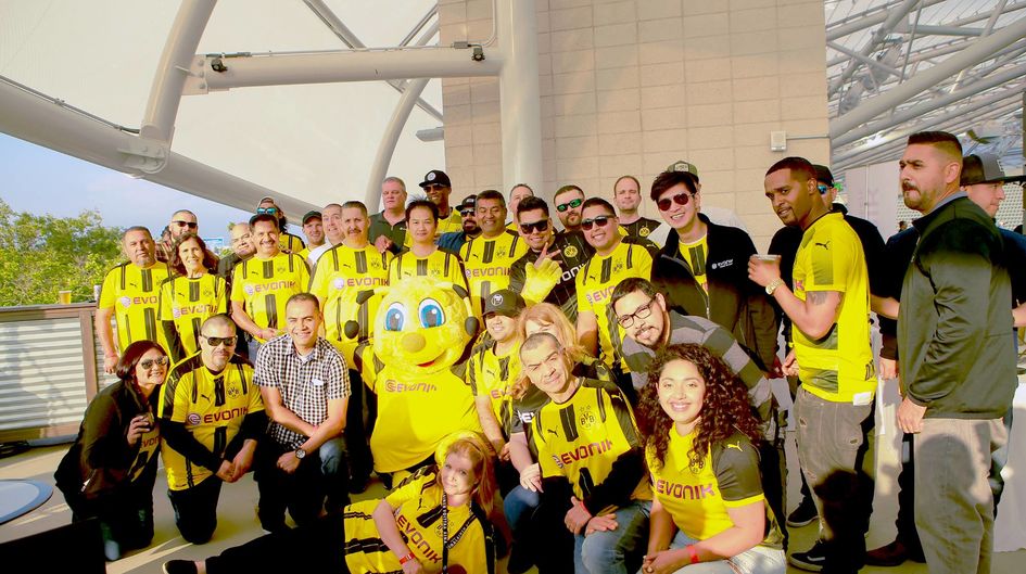 Over one year ago, employees at Evonik’s Vernon site were given BVB jerseys with the prominent Evonik logo as a welcoming gift when they joined Evonik through the acquisition of the Air Products specialty additives business.