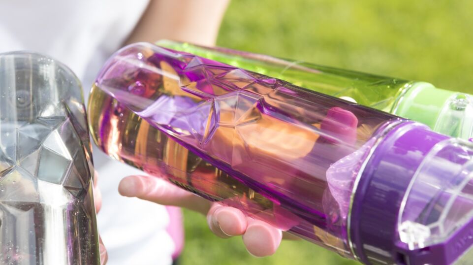 TROGAMID® Terra by Evonik was ultimately the material of choice for the new LUDAVI drink bottle. The plastic is lightweight and abrasion-proof
as well as resistant to heat and
chemicals.
